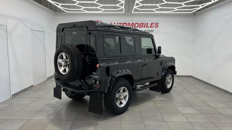Land Rover Defender 90 Station Wagon Mark VI 122 Ch