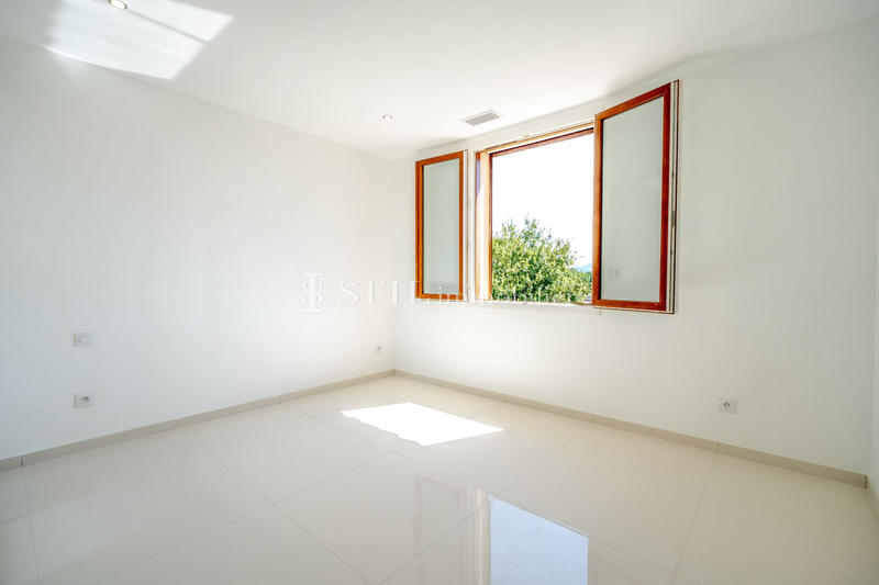 Villa - 190 m² - 6 pièces