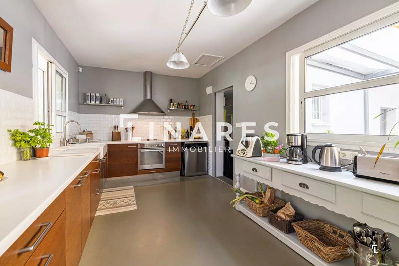 Villa - 180 m² - 5 pièces