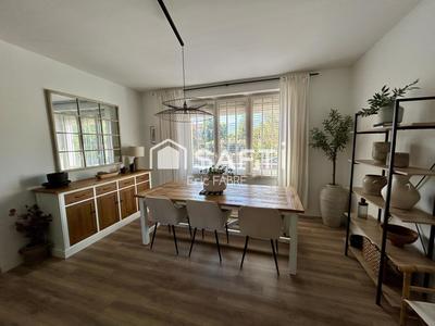 Maison - 166 m² - 7 pièces