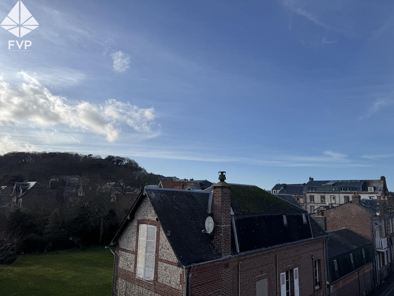 Maison - 136 m² - 7 pièces