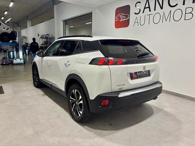 Peugeot 2008 II 1.5 Bluehdi 110 Allure Pack