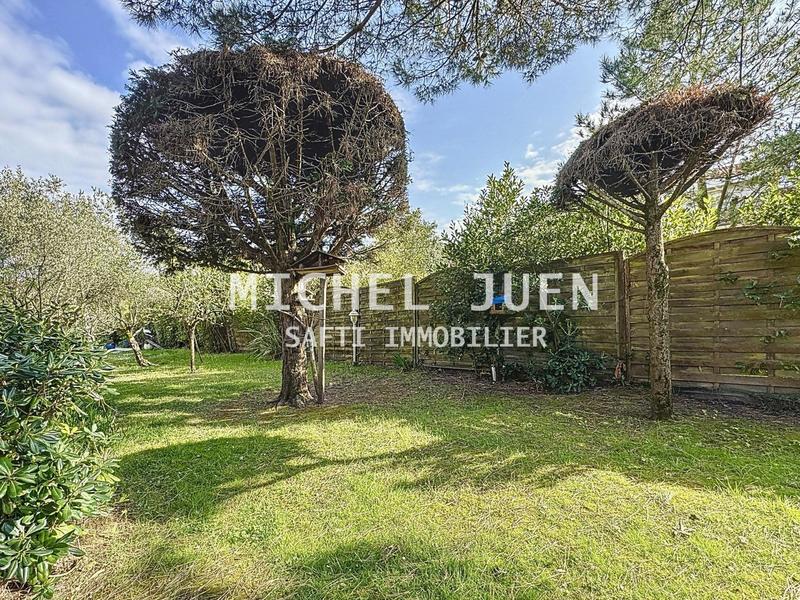 Maison - 232 m² - 6 pièces