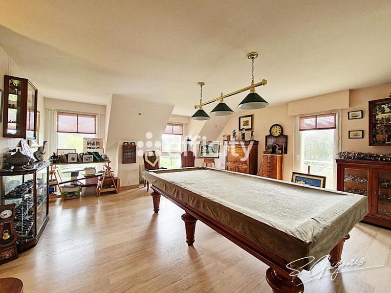 Pavillon - 165 m² - 6 pièces