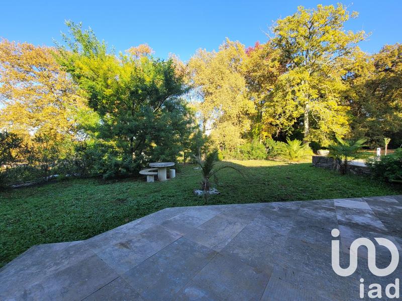 Maison - 280 m² - 9 pièces