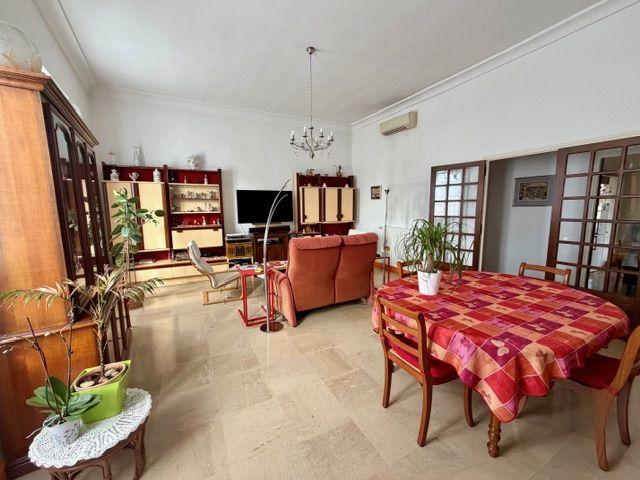 Maison - 291 m² - 6 pièces