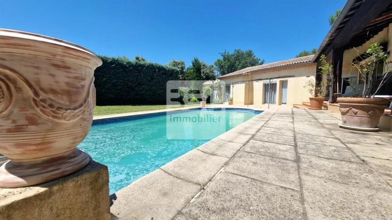 Maison - 183 m² - 6 pièces