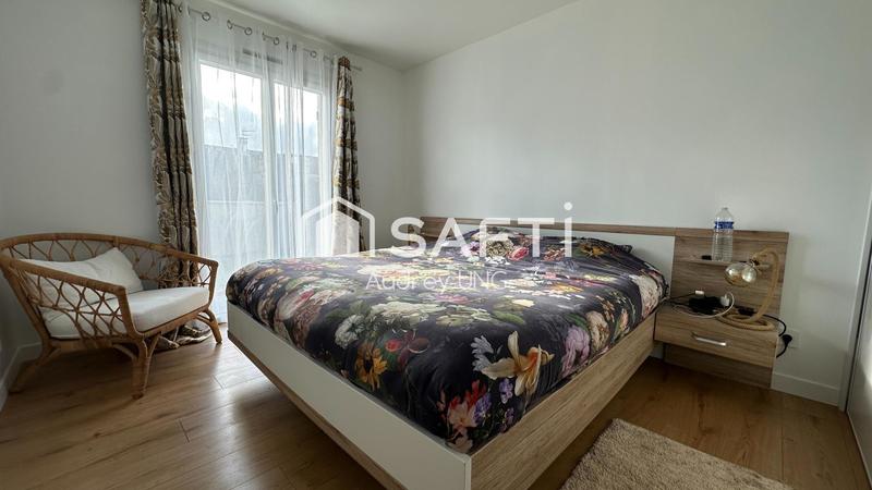 Maison - 105 m² - 6 pièces