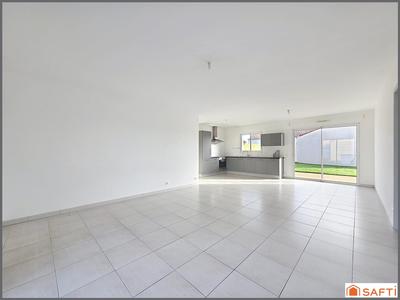 Maison - 96 m² - 5 pièces