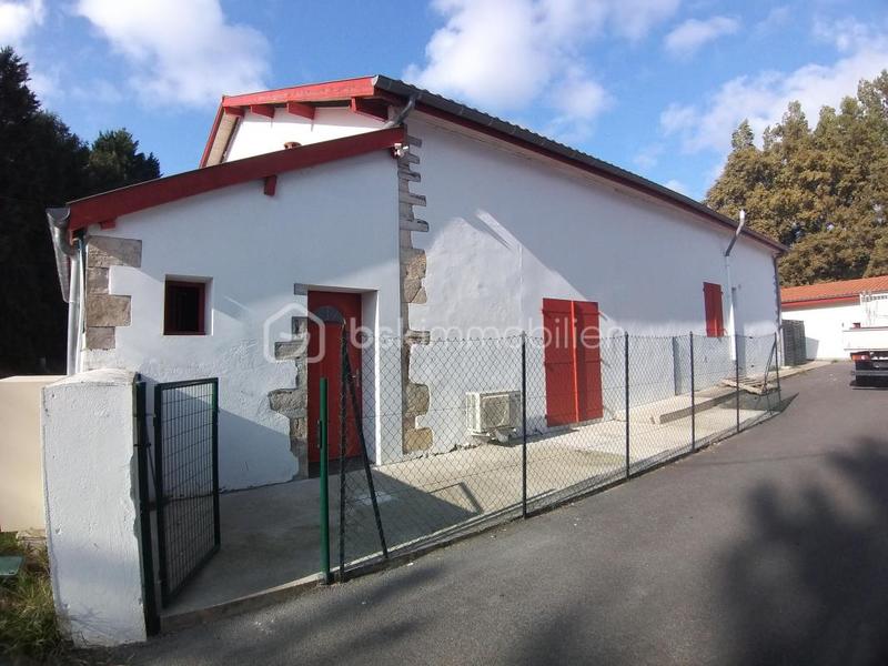 Appartement - 98 m² - 4 pièces