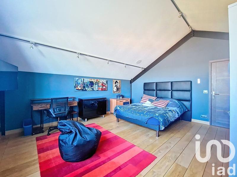 Maison de maîtres - 750 m² - 14 pièces