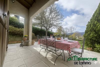 Maison - 135 m² - 6 pièces