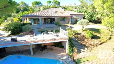 Maison - 520 m² - 11 pièces