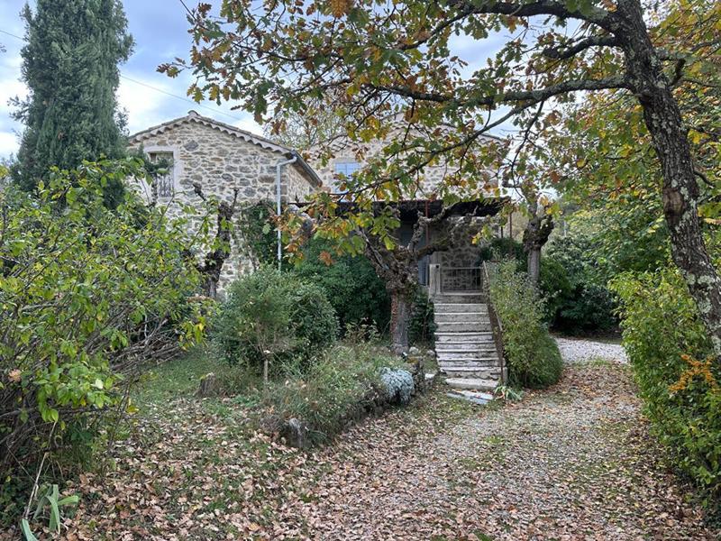 Maison - 131 m² - 295 pièces