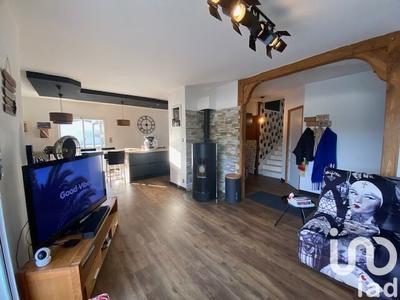 Maison - 96 m² - 5 pièces