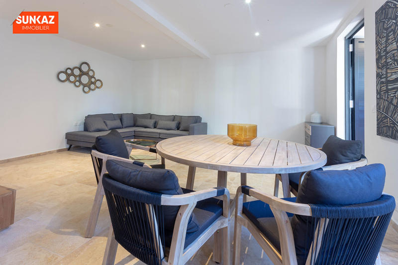 Appartement - 90 m² - 4 pièces