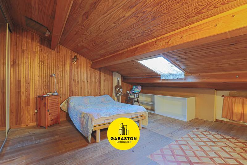 Maison - 104 m² - 4 pièces