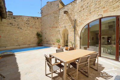 Maison - 437 m² - 14 pièces