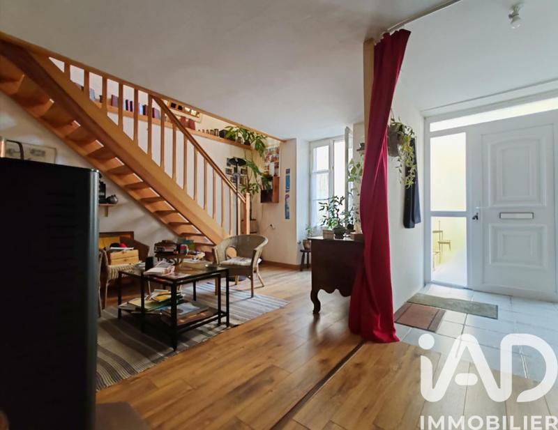 Maison - 121 m² - 5 pièces