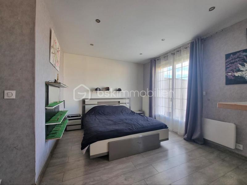 Maison traditionnelle - 138 m² - 6 pièces