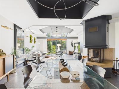 Villa - 203 m² - 6 pièces