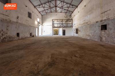 Local commercial - 617 m²