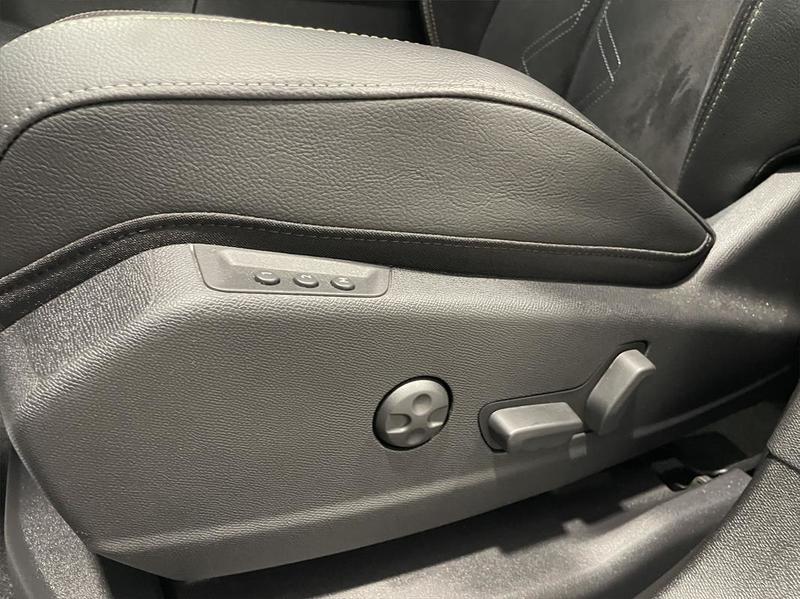 Ds Ds 7 Ds7 1.5 Bluehdi 130 Eat8 Performance Line Plus