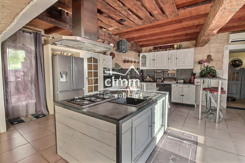 Maison ancienne - 260 m² - 6 pièces