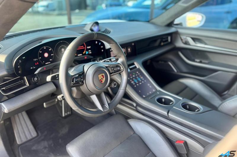 Porsche taycan Turbo s 716ch