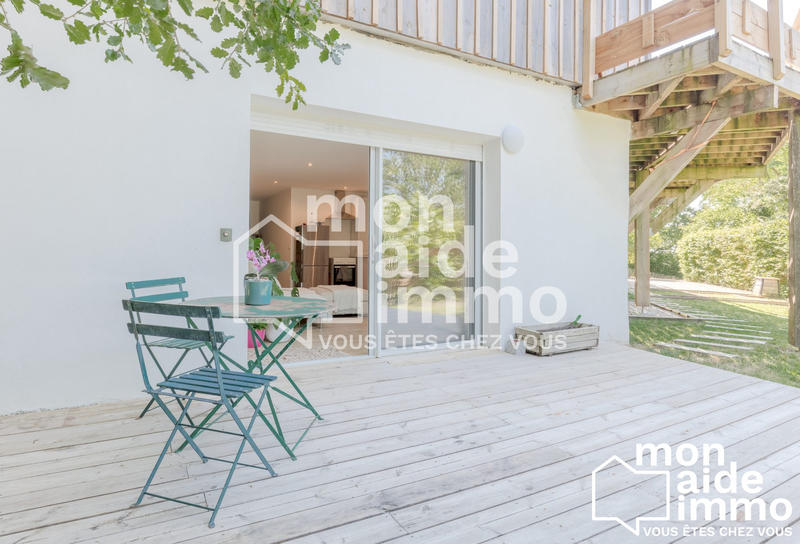 Maison contemporaine - 227 m² - 7 pièces