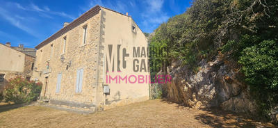 Maison - 210 m² - 4 pièces