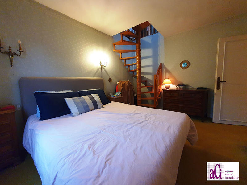 Maison - 122 m² - 5 pièces