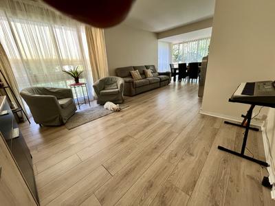 Appartement - 105 m² - 6 pièces