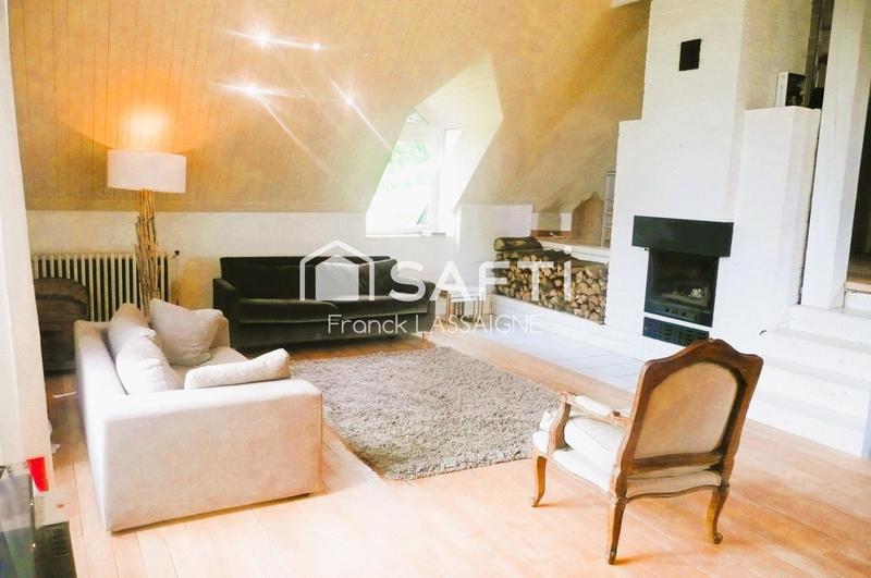 Maison - 237 m² - 7 pièces