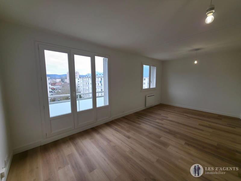 Appartement - 60 m² - 4 pièces