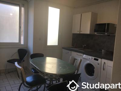 Chambre - 14 m² - 1 pièce