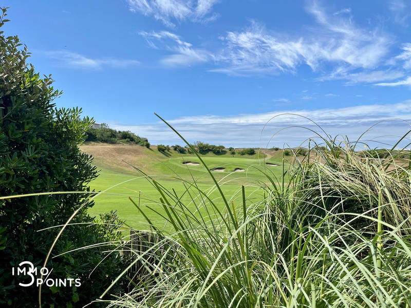 Villa - 275 m² - 16 pièces