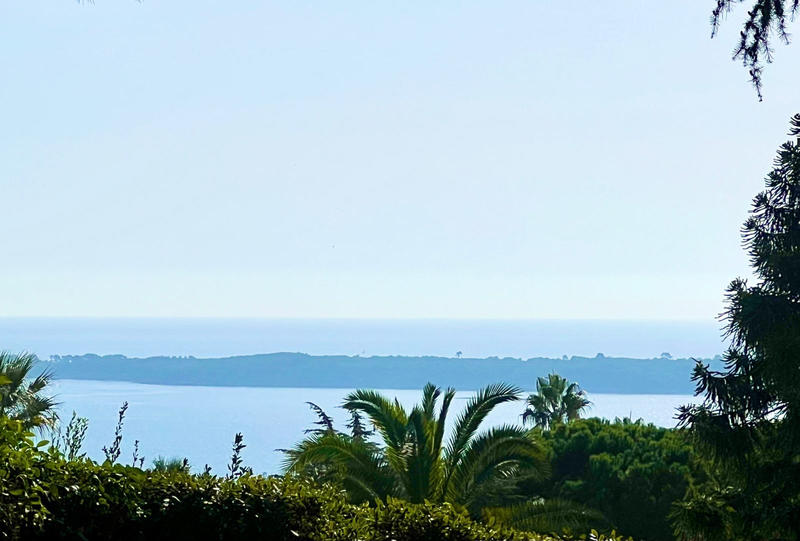 Villa - 404 m² - 6 pièces