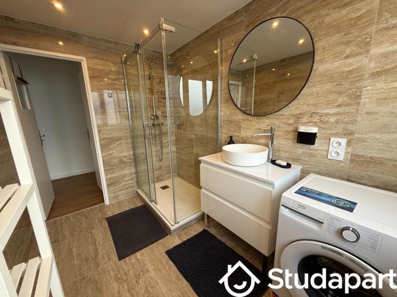 Chambre - 10 m² - 1 pièce