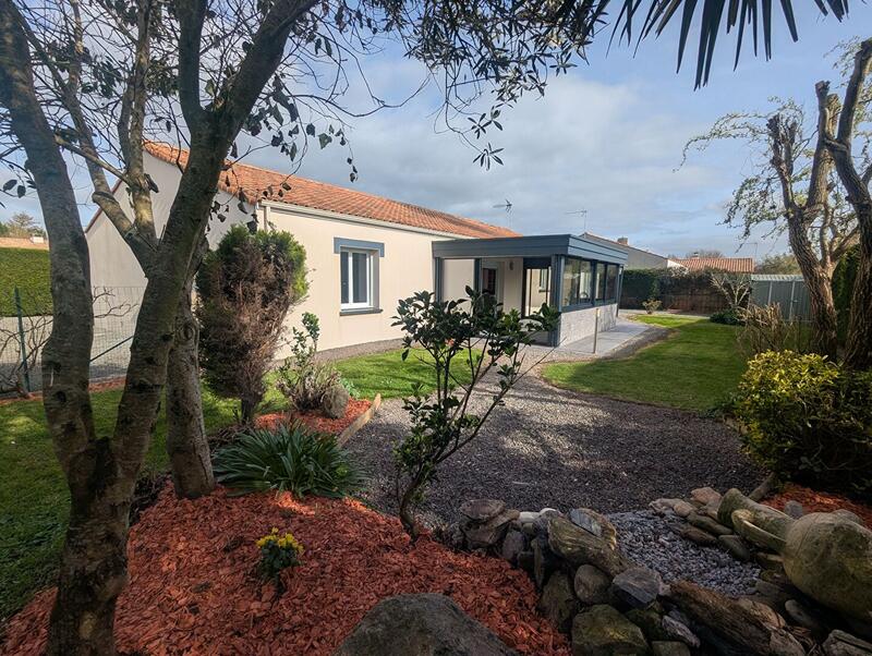 Maison - 140 m² - 6 pièces