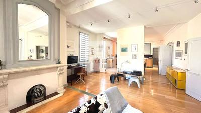 Appartement - 205 m² - 6 pièces