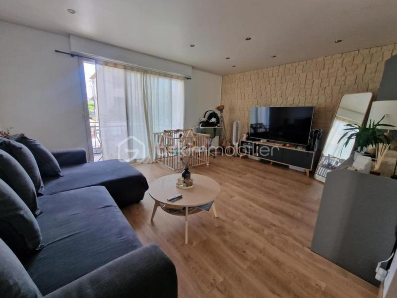 Maison - 93 m² - 4 pièces