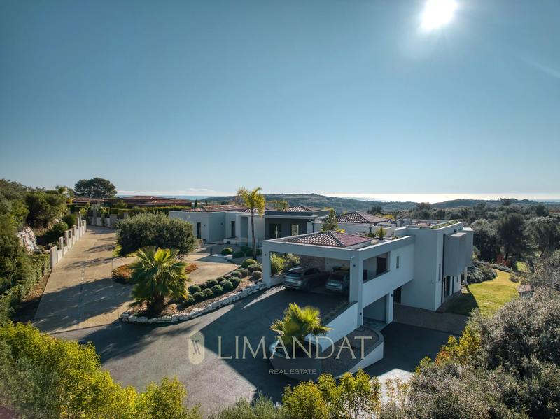 Villa - 650 m² - 17 pièces