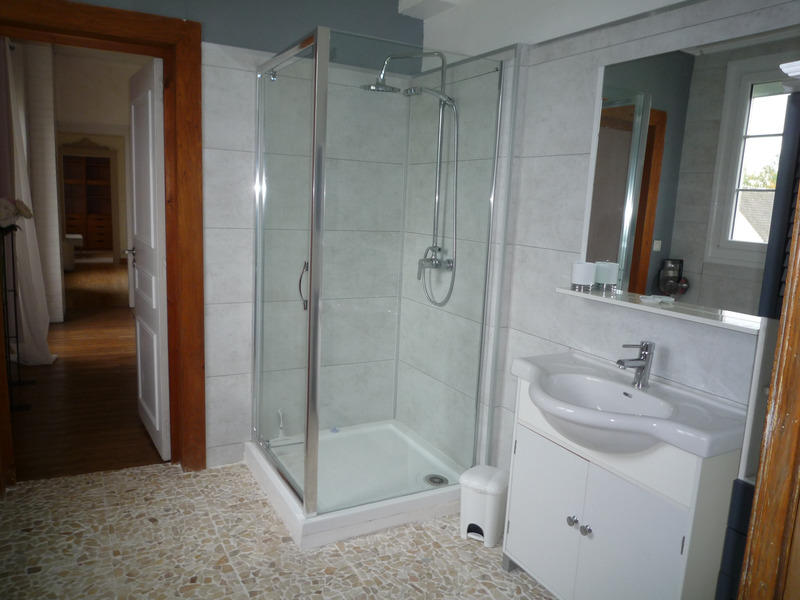 Maison - 380 m² - 15 pièces