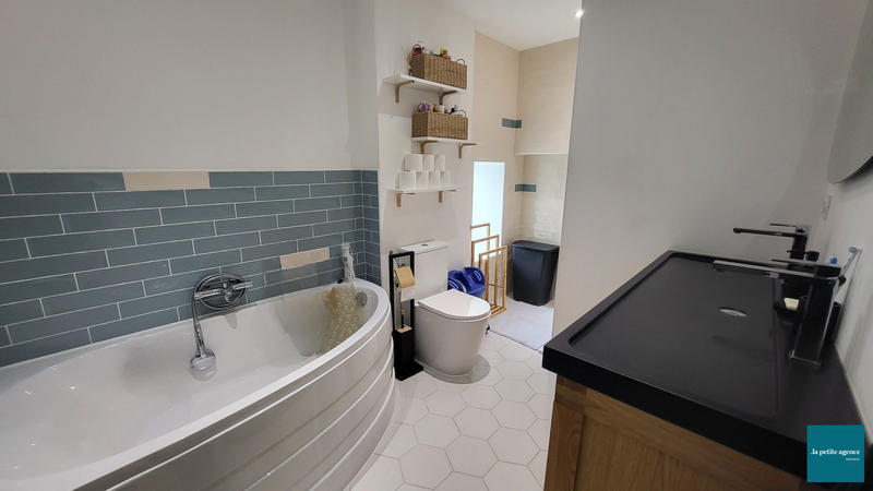 Maison - 147 m² - 8 pièces