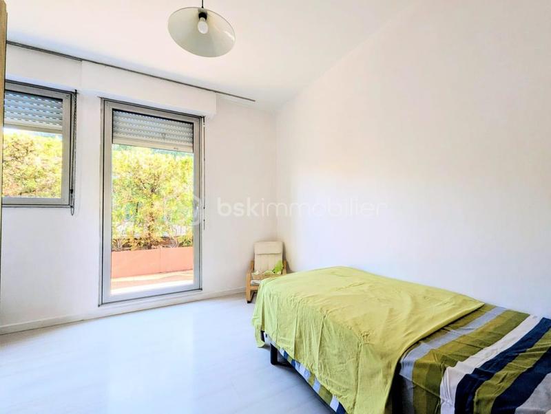 Appartement - 90 m² - 4 pièces