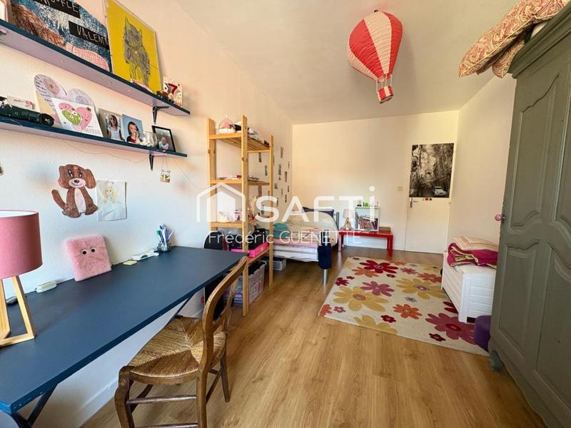 Maison - 96 m² - 6 pièces