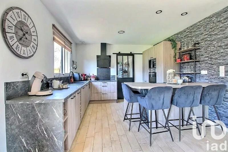 Maison - 145 m² - 5 pièces