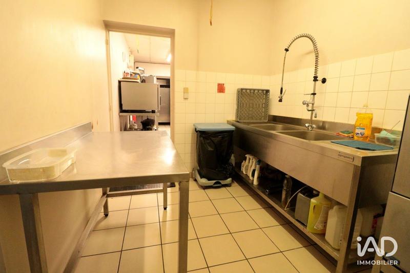 Local commercial - 142 m²