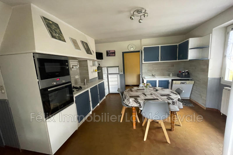 Maison - 193 m² - 7 pièces